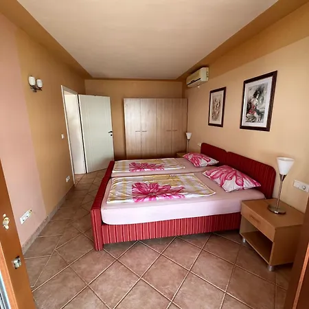 Apartman Mona 1, Fantastischer Meerblick Drage