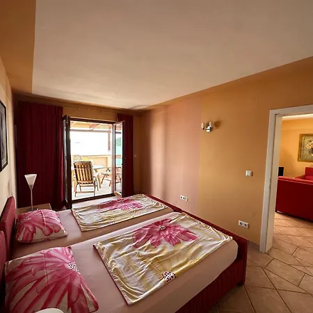 Mona 1, Fantastischer Meerblick Apartament Drage